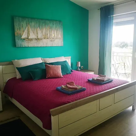 Sunrise, Coastal Istra, Pula Duga Uvala Apartment