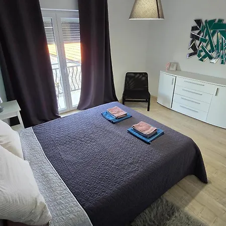 Sunrise, Coastal Istra, Pula Duga Uvala Apartment